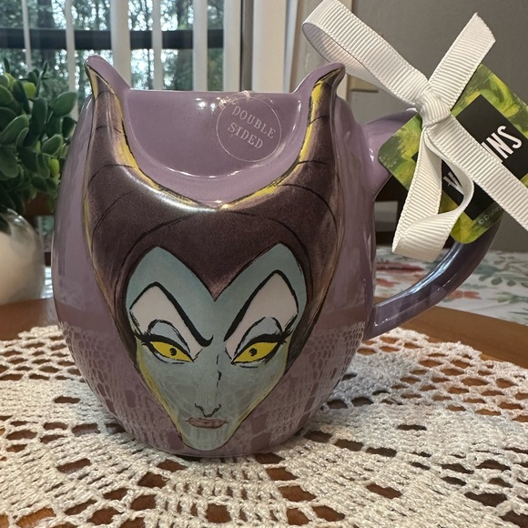 Ceramic “VILLAIN OF DISNEY” coffee mug - Picture 1 of 8